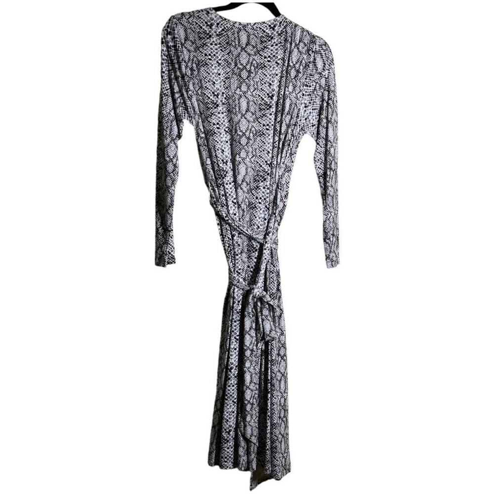 Good American Day Night Python Printed Wrap Dress… - image 4